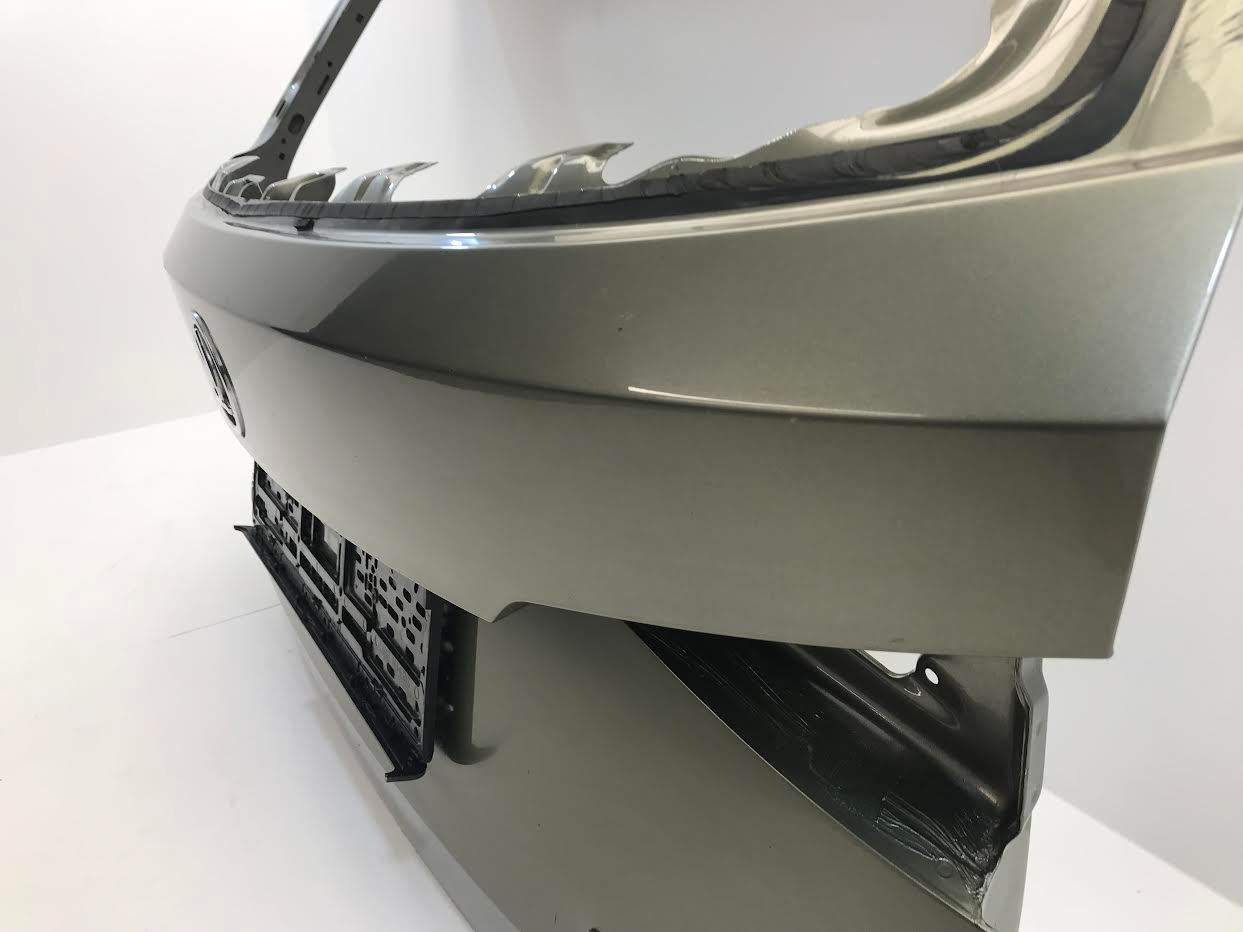 SKODA Kodiaq I 2017-2024 Bootlid Rear Boot 565827159 ( with defect )