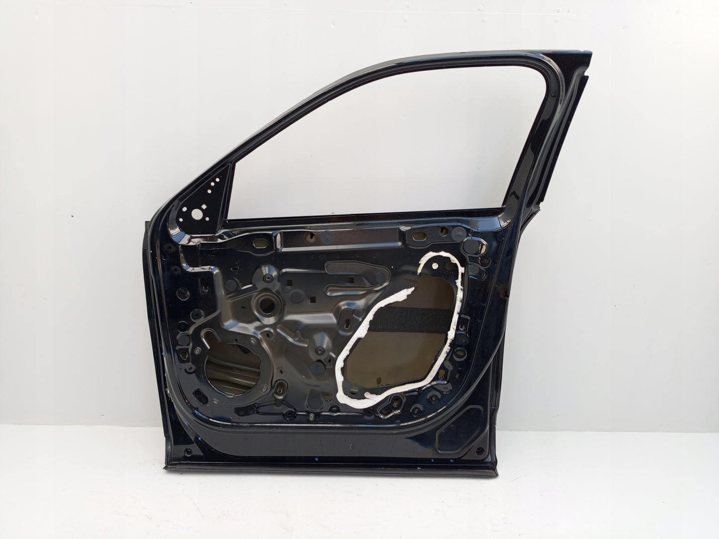 PEUGEOT 2008 II 2 2019- FRONT RIGHT DOOR