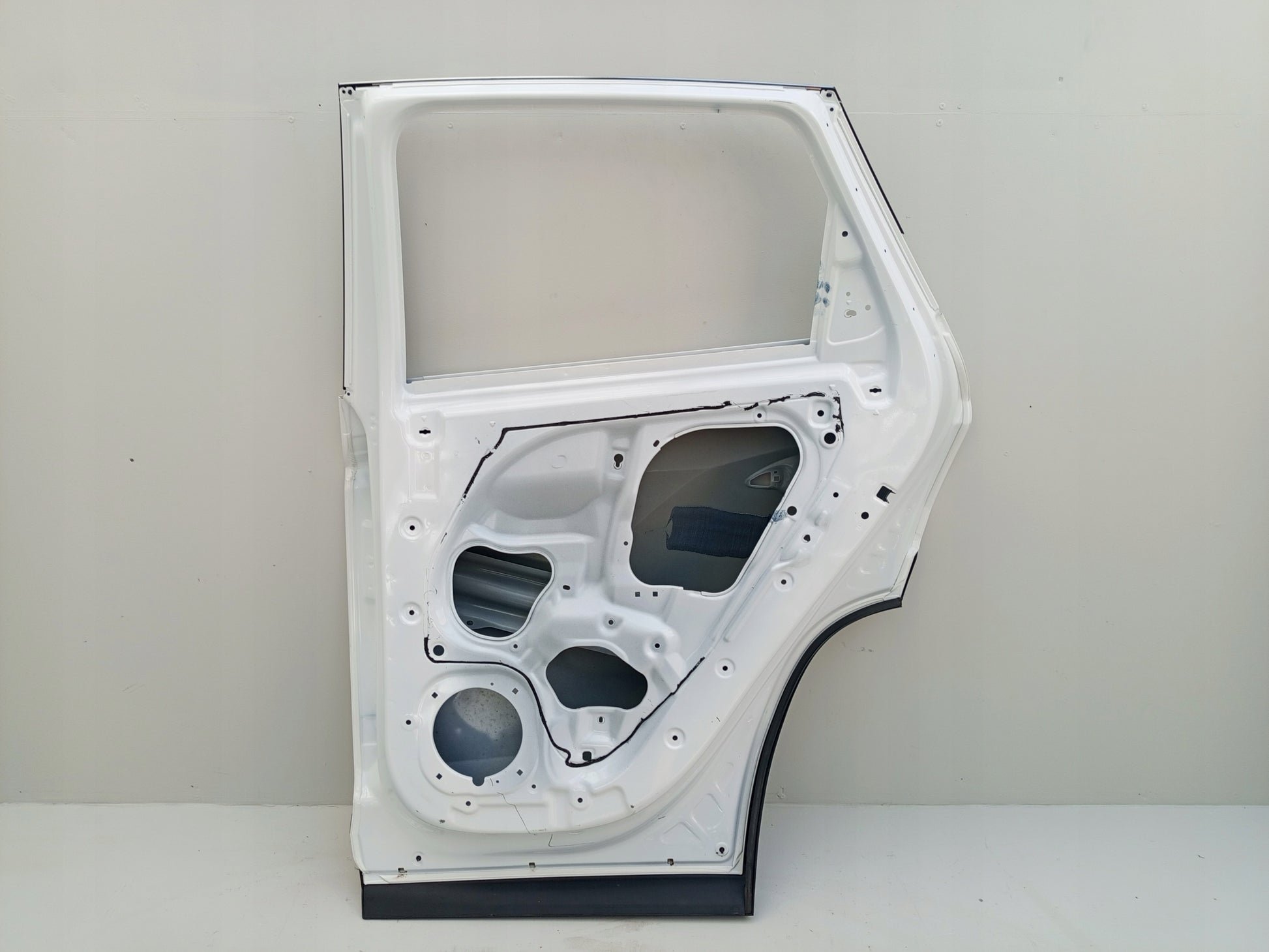 HYUNDAI TUCSON IV 4 2020- REAR RIGHT DOOR (PASSENGER SIDE)