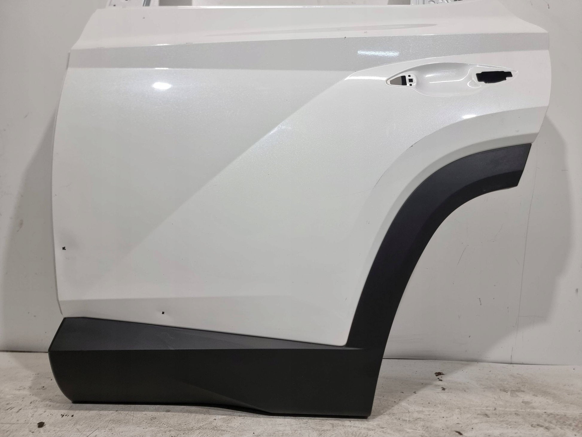 HYUNDAI TUCSON IV Left Rear Door (4-Door Model)