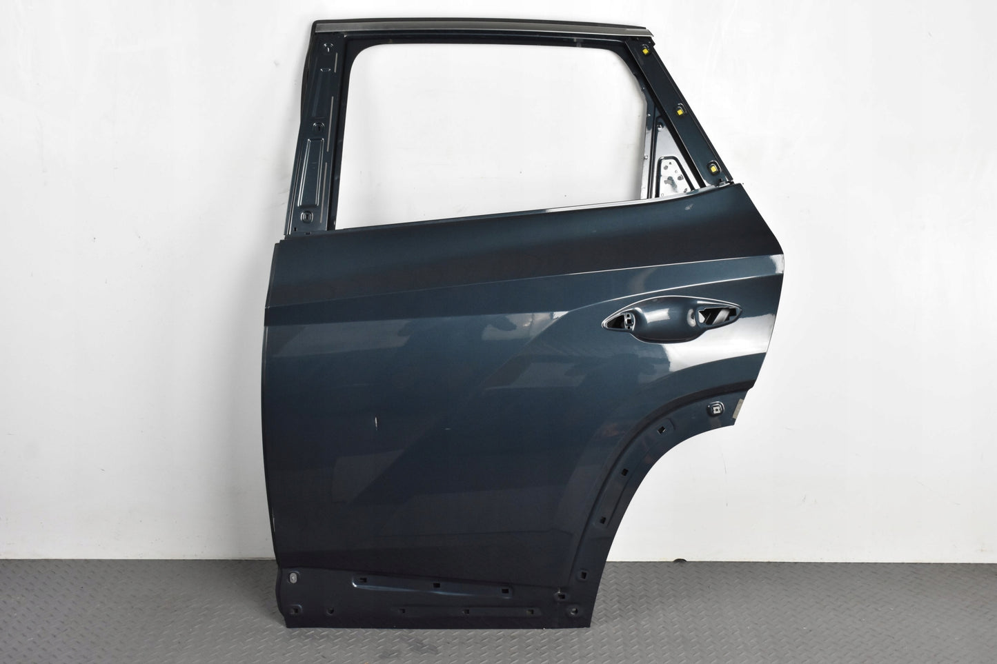 Left Rear Door 77003-N7015 HYUNDAI TUCSON IV NX4 TG8 2023