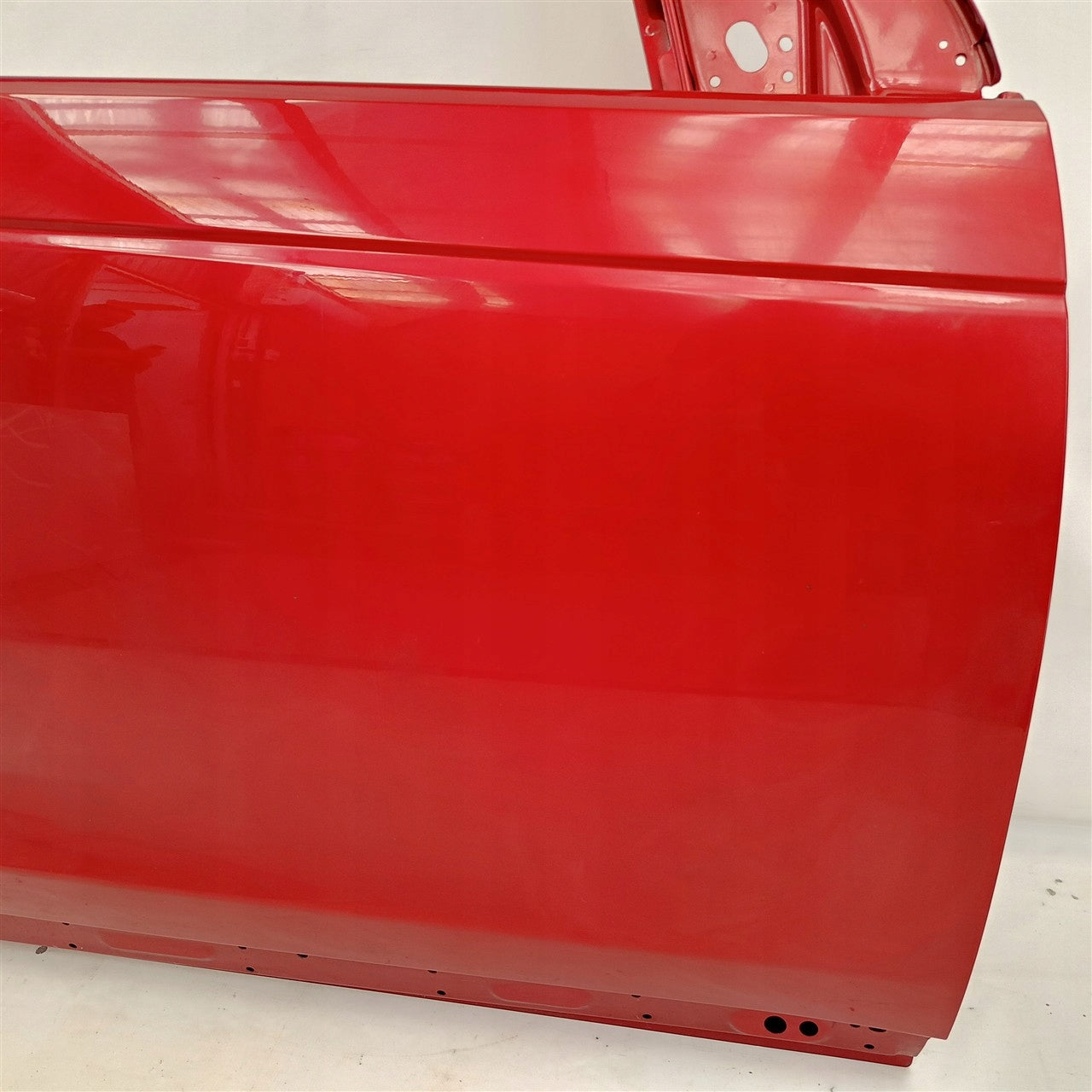 RIGHT FRONT DOOR LAND ROVER DISCOVERY L550 FK72-21724-A