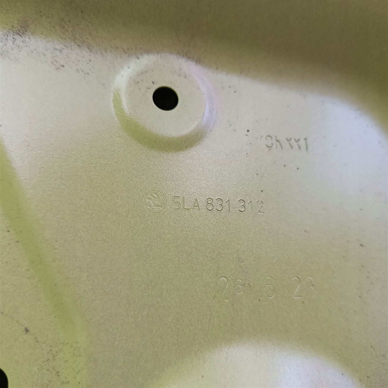 RIGHT FRONT DOOR SKODA ENYAQ 5LA 5LA831312