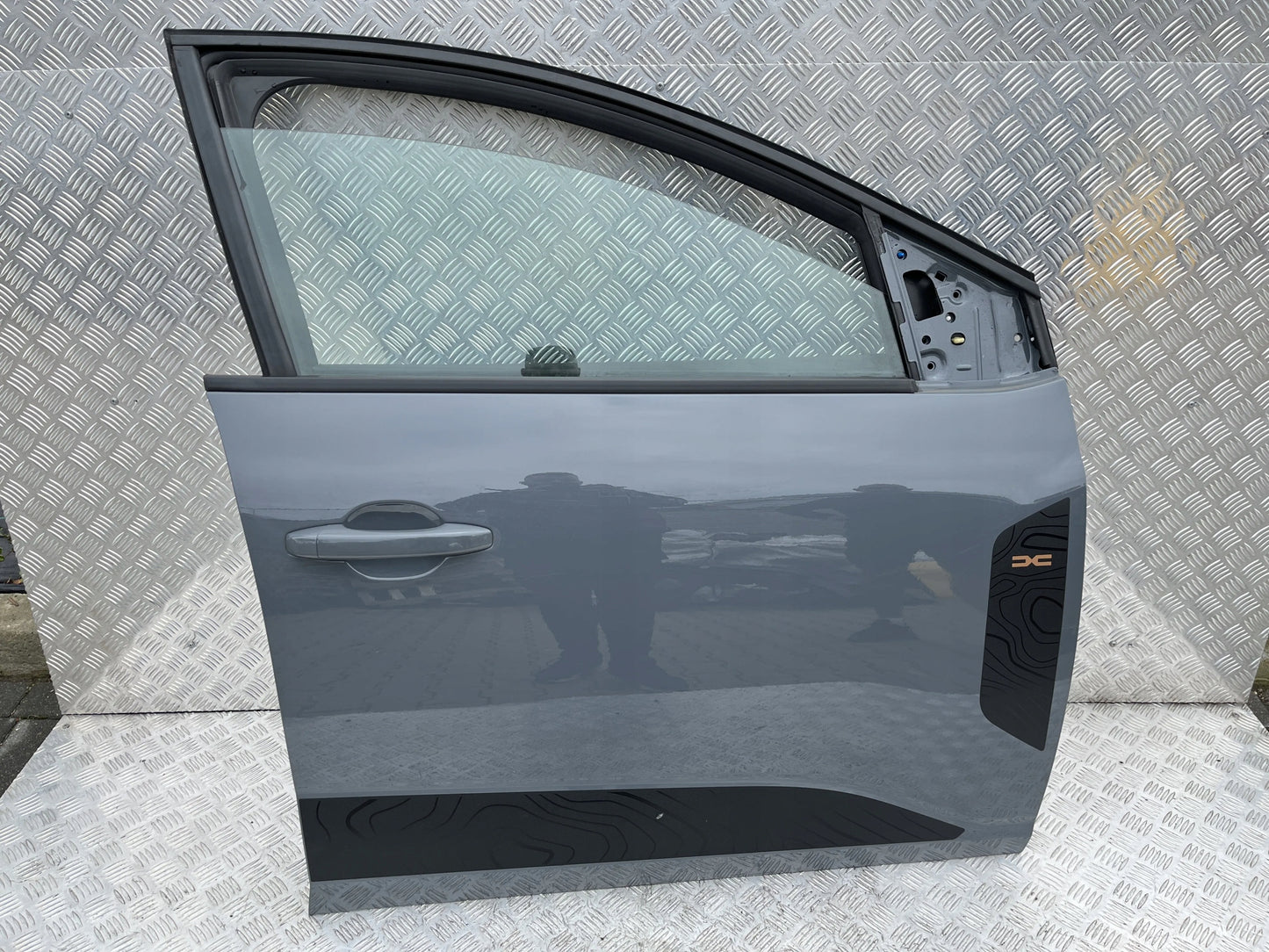 RIGHT FRONT DOOR FOR DACIA JOGGER 22- OVKPW