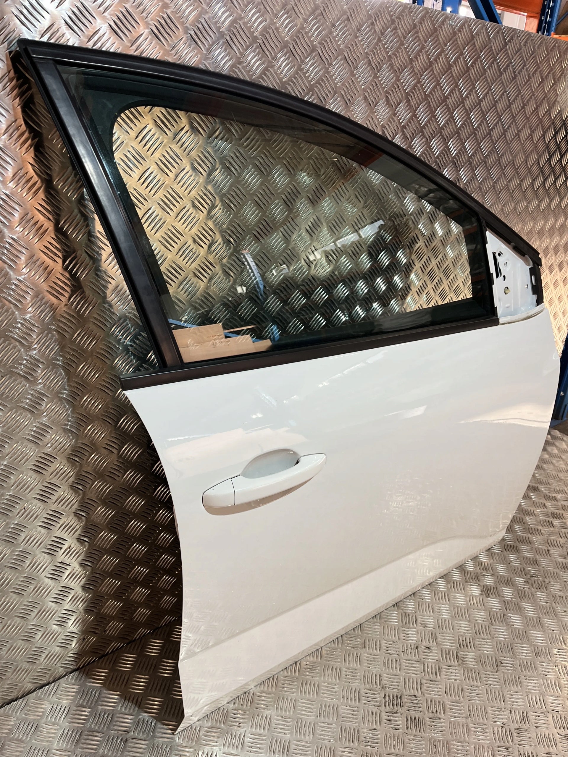 RIGHT FRONT DOOR DACIA SANDERO III 21- OV369