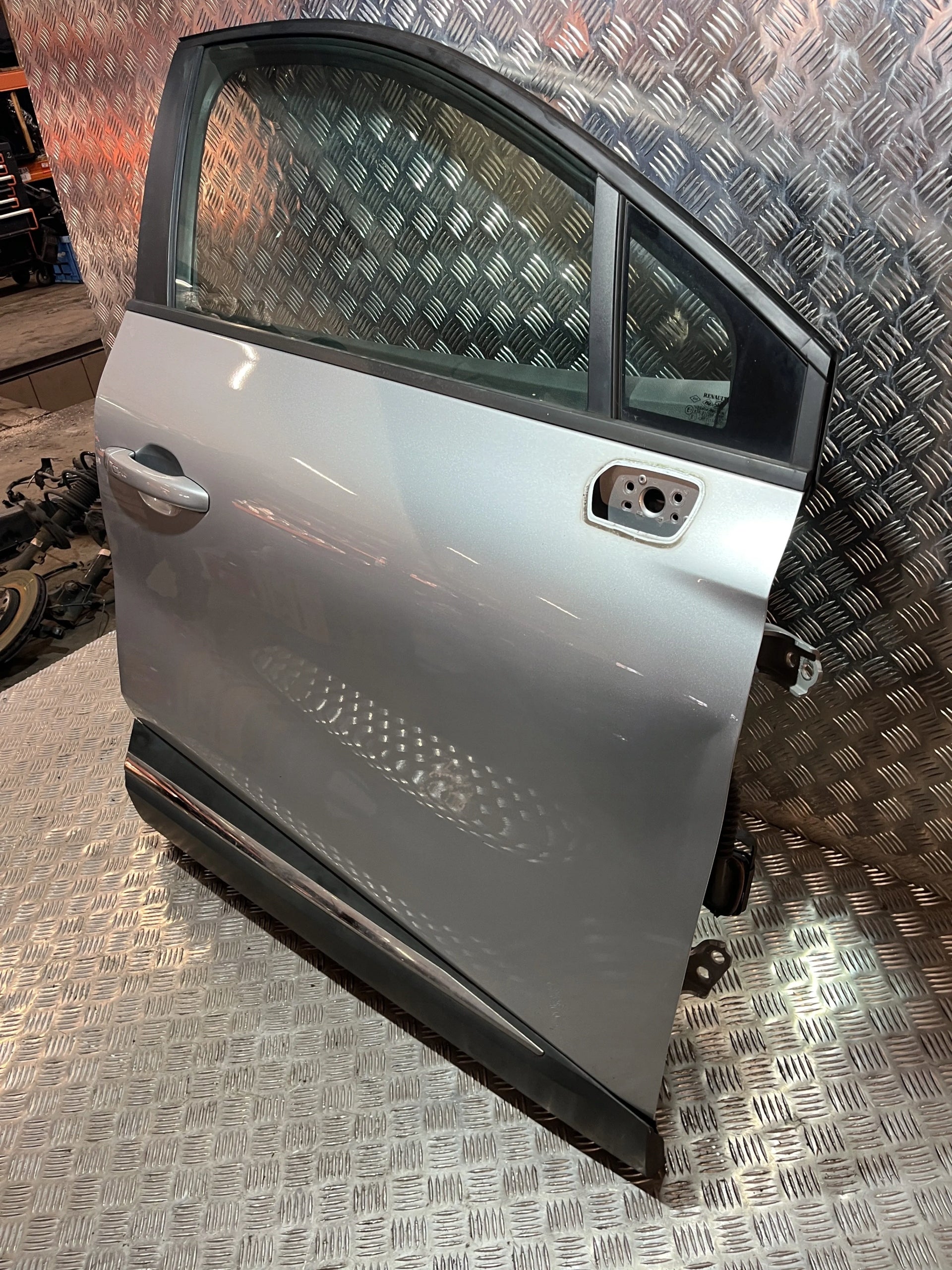 FRONT RIGHT DOOR RENAULT CAPTUR II 19- BIYPE