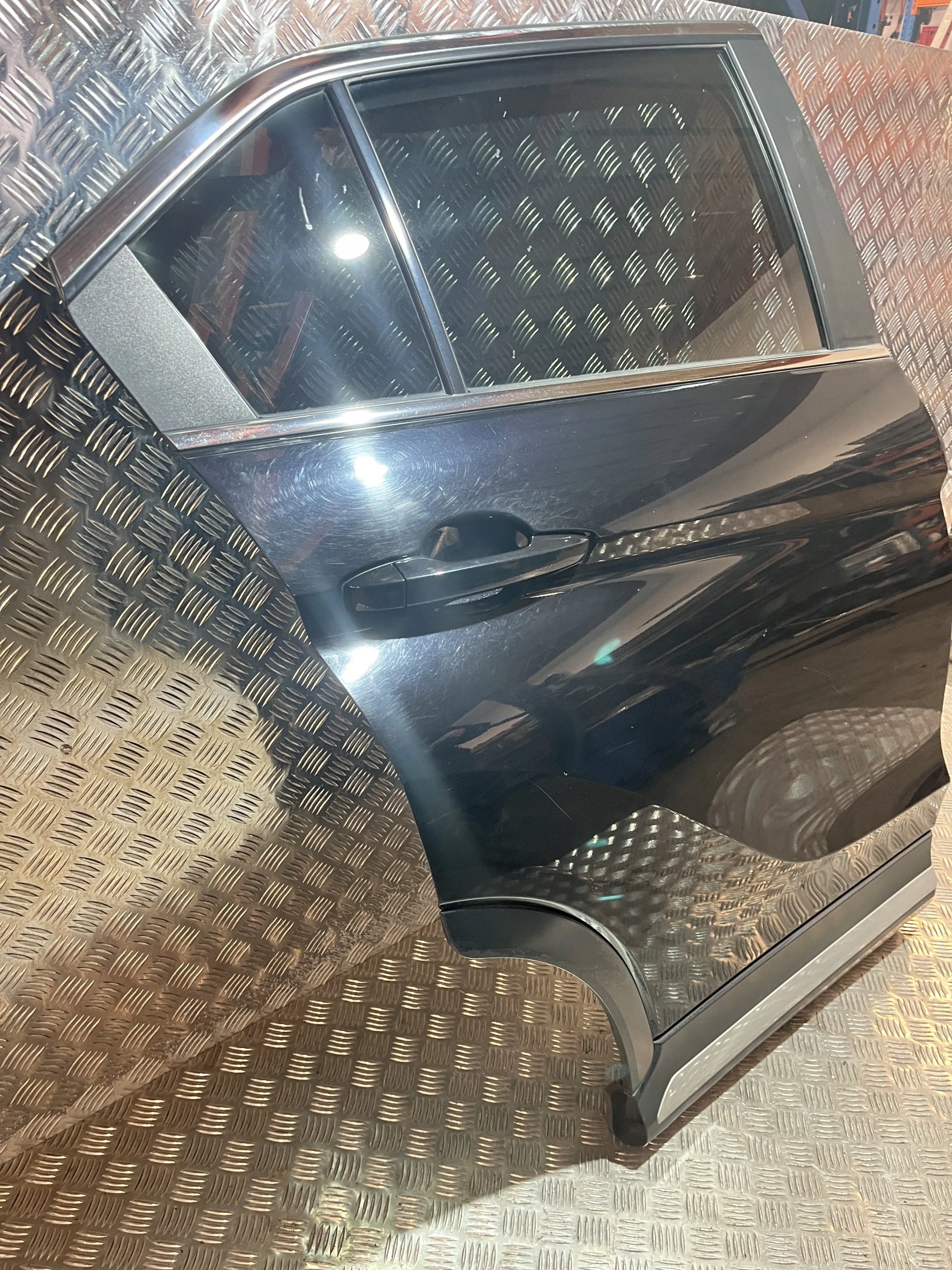 REAR RIGHT DOOR MITSUBISHI ECLIPSE CROSS 17- X42 X42C