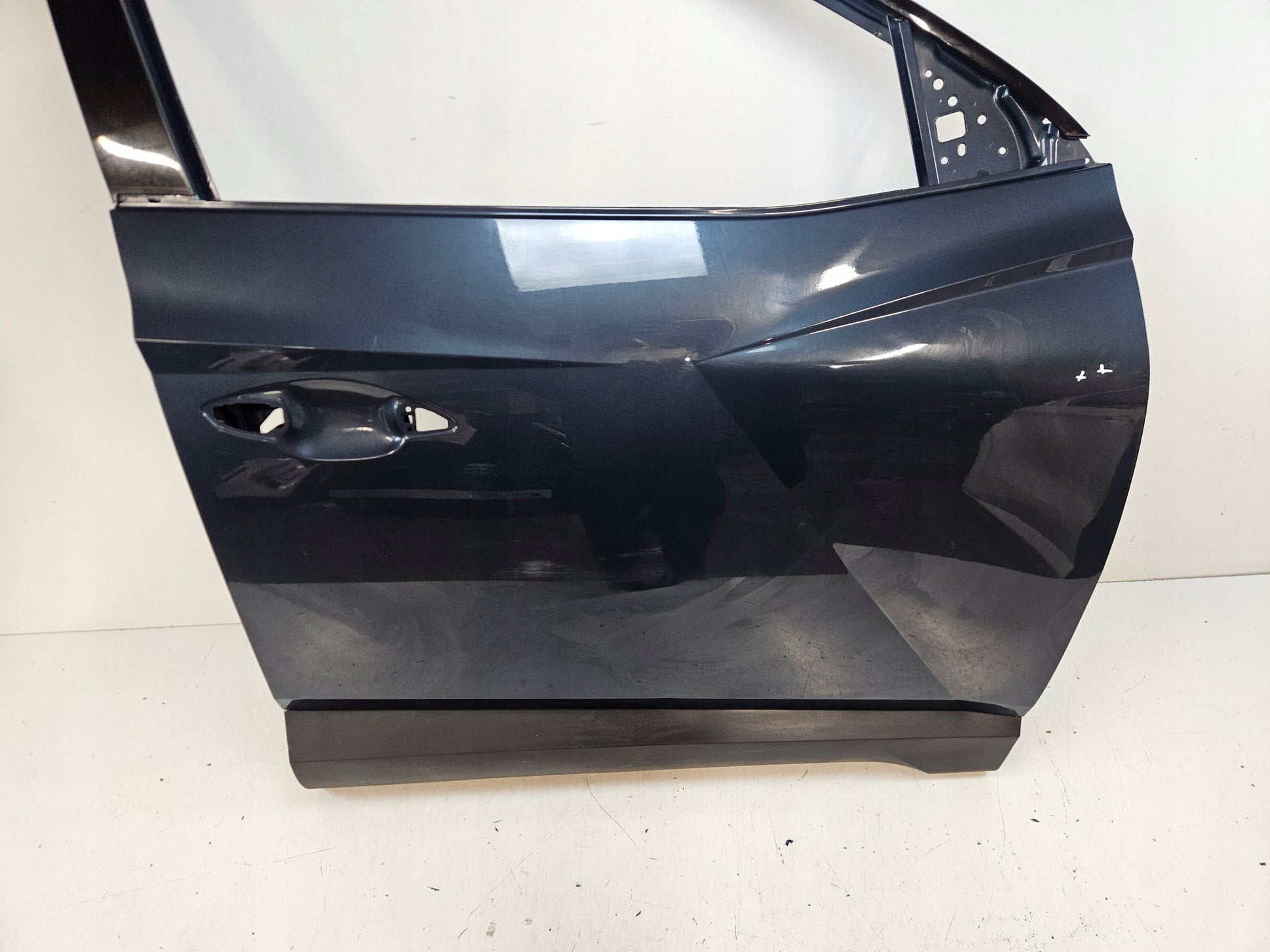 Hyundai Tucson IV 4-Door Front Right Trim