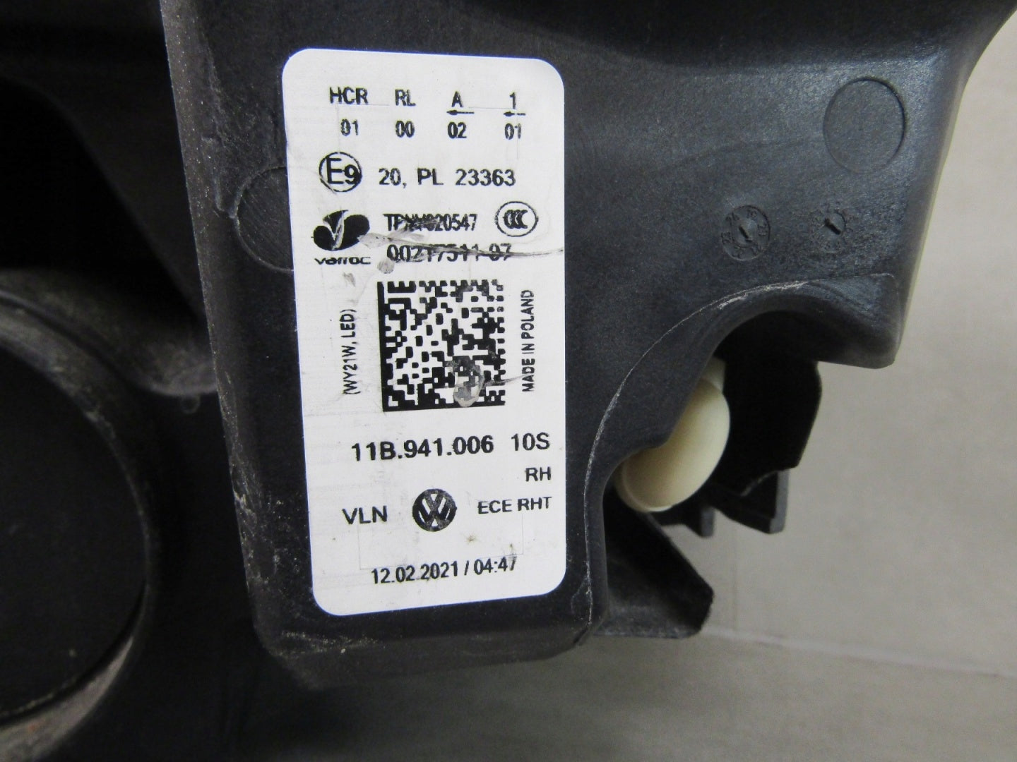 VOLKSWAGEN ID.4 ID4 ID.5 ID5 LED 20- HEADLIGHT RIGHT RH 11B941006