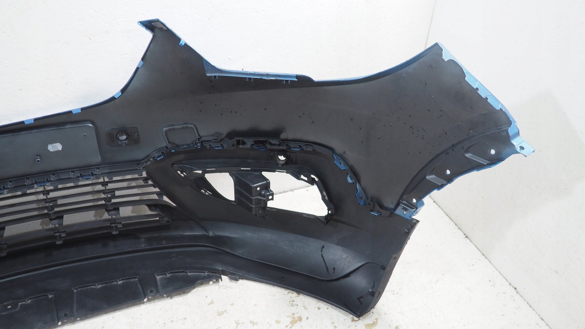 Opel Crossland X Front Bumper 39097370