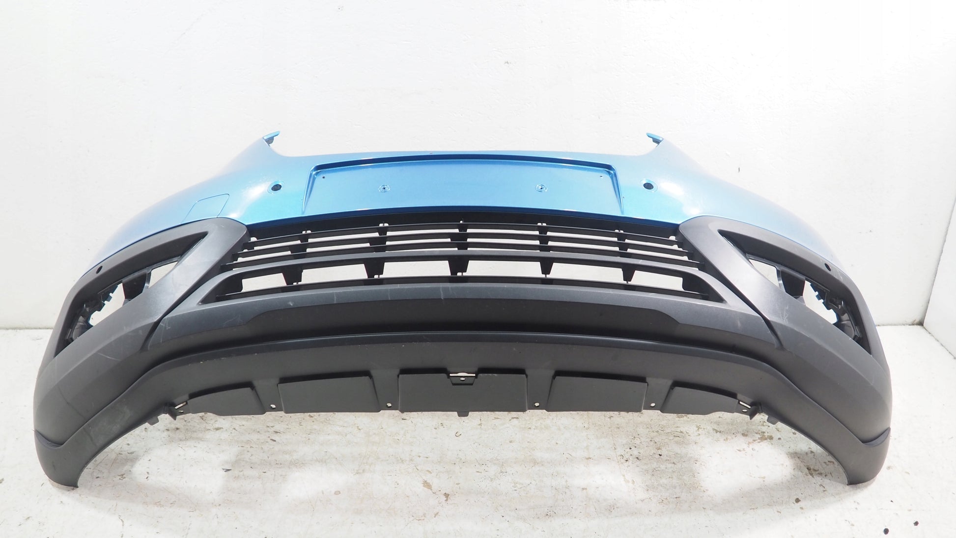 Opel Crossland X Front Bumper 39097370