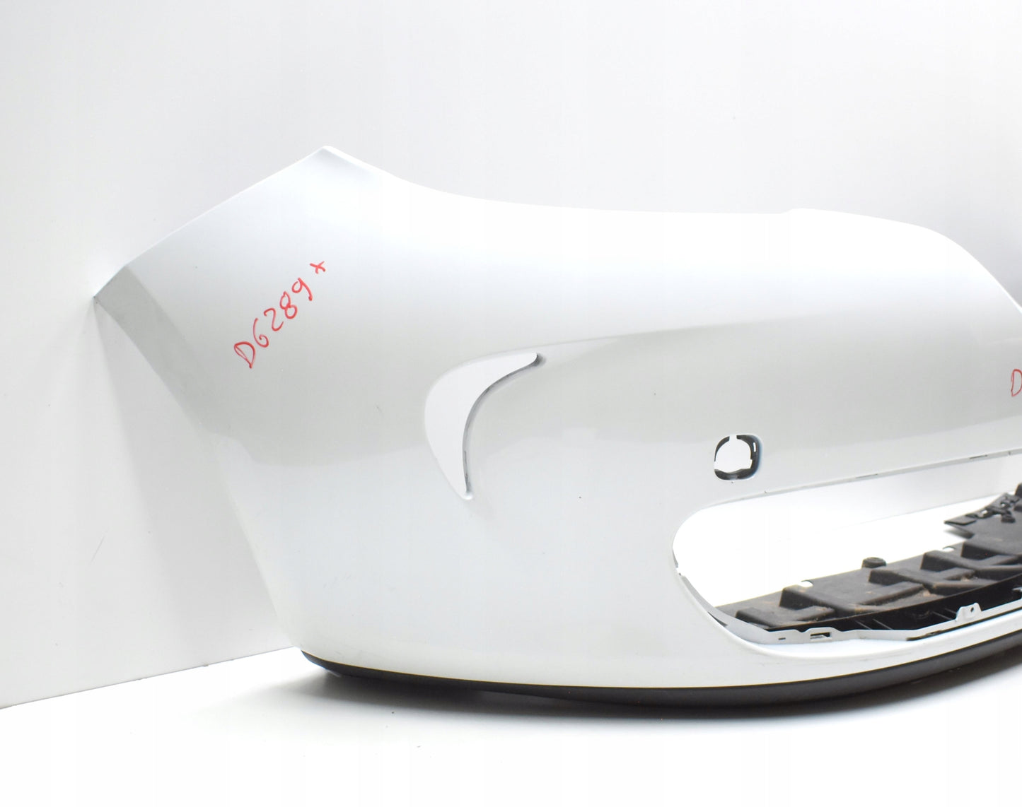 RENAULT ZOE Front Bumper + Lower Section