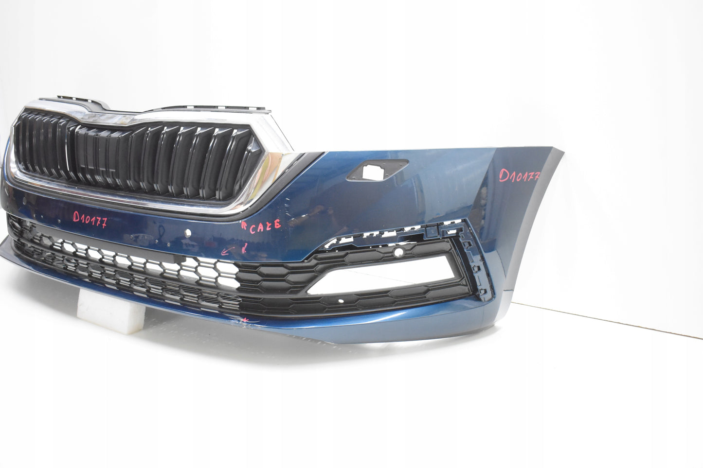 SKODA OCTAVIA IV 5E Front Bumper OEM + Grilles + Grill