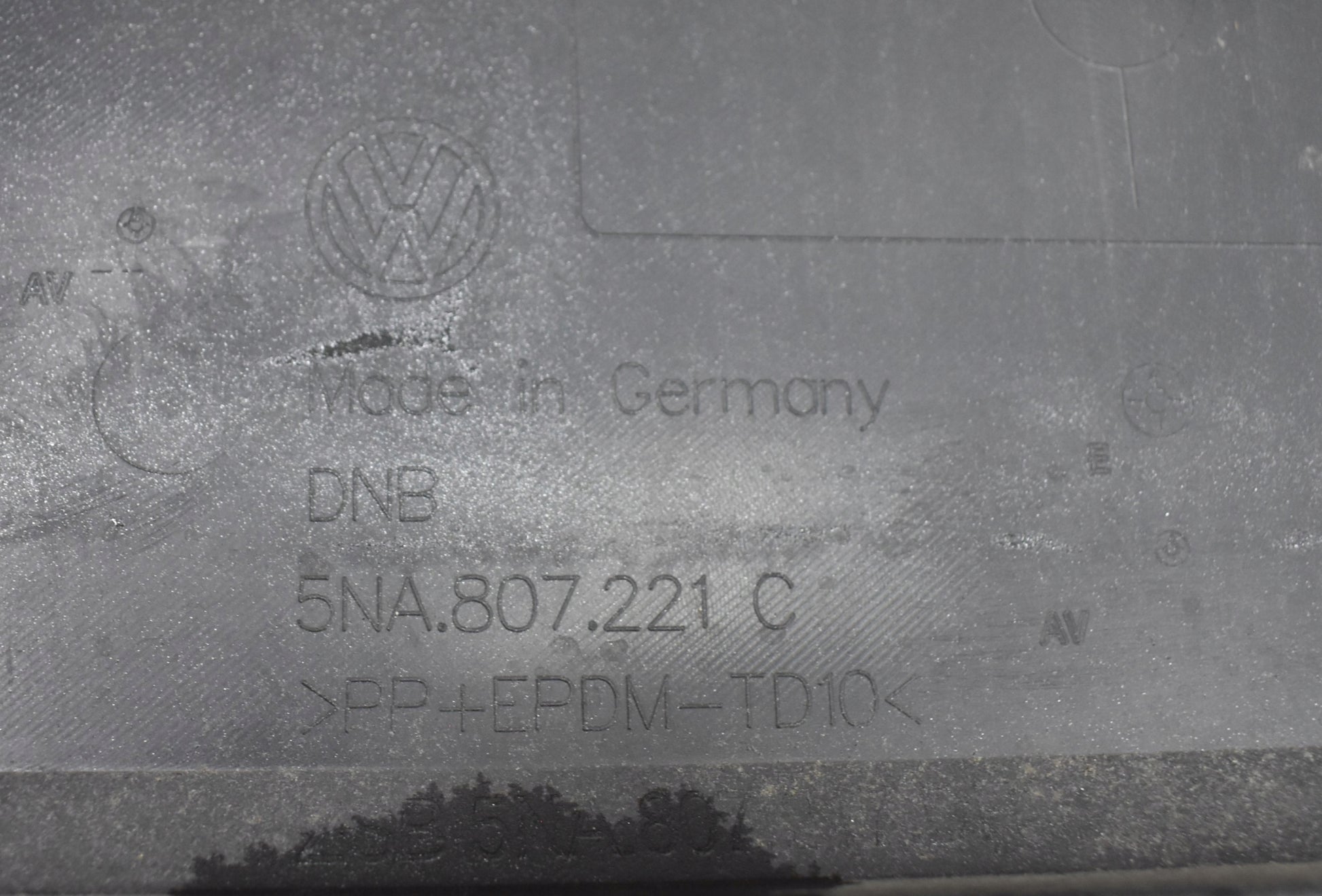 VW TIGUAN II 5NA Facelift Front Bumper OEM