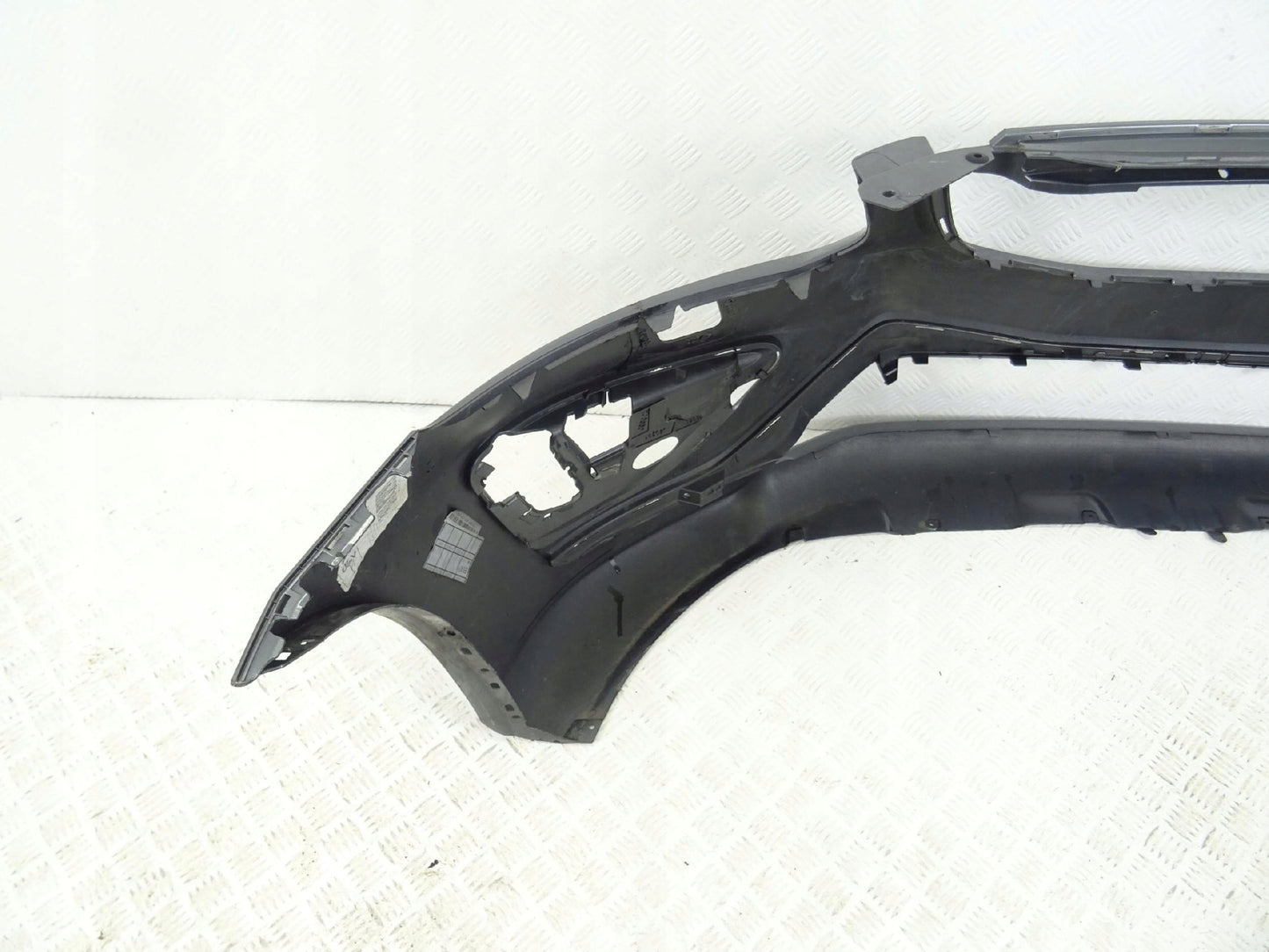 Volvo XC60 R-Design LIFT Front Bumper