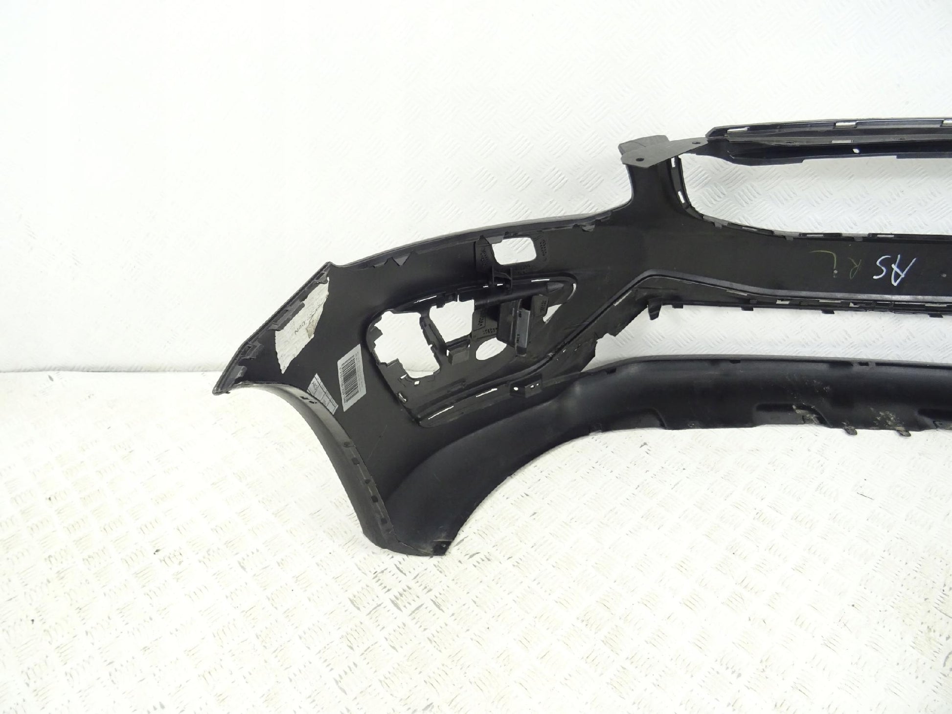 Volvo XC60 R-Design LIFT Front Bumper