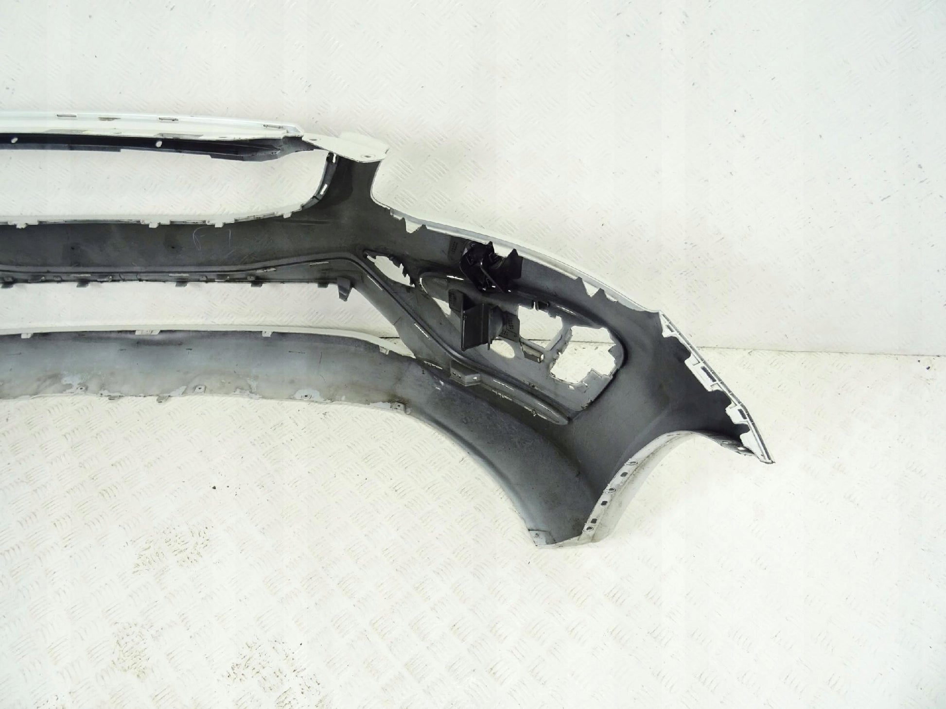 Volvo XC60 R-Design LIFT Front Bumper