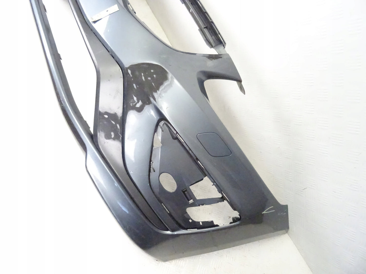 Volvo XC60 R-Design LIFT Front Bumper