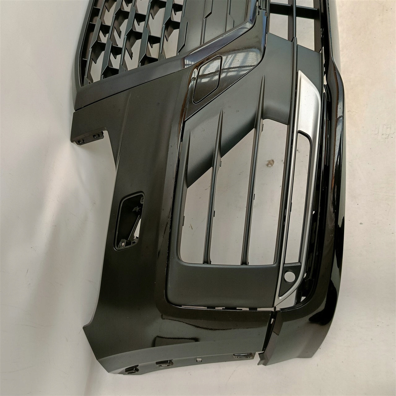 AUDI Q2 S LINE 81A 81A807438A FRONT BUMPER