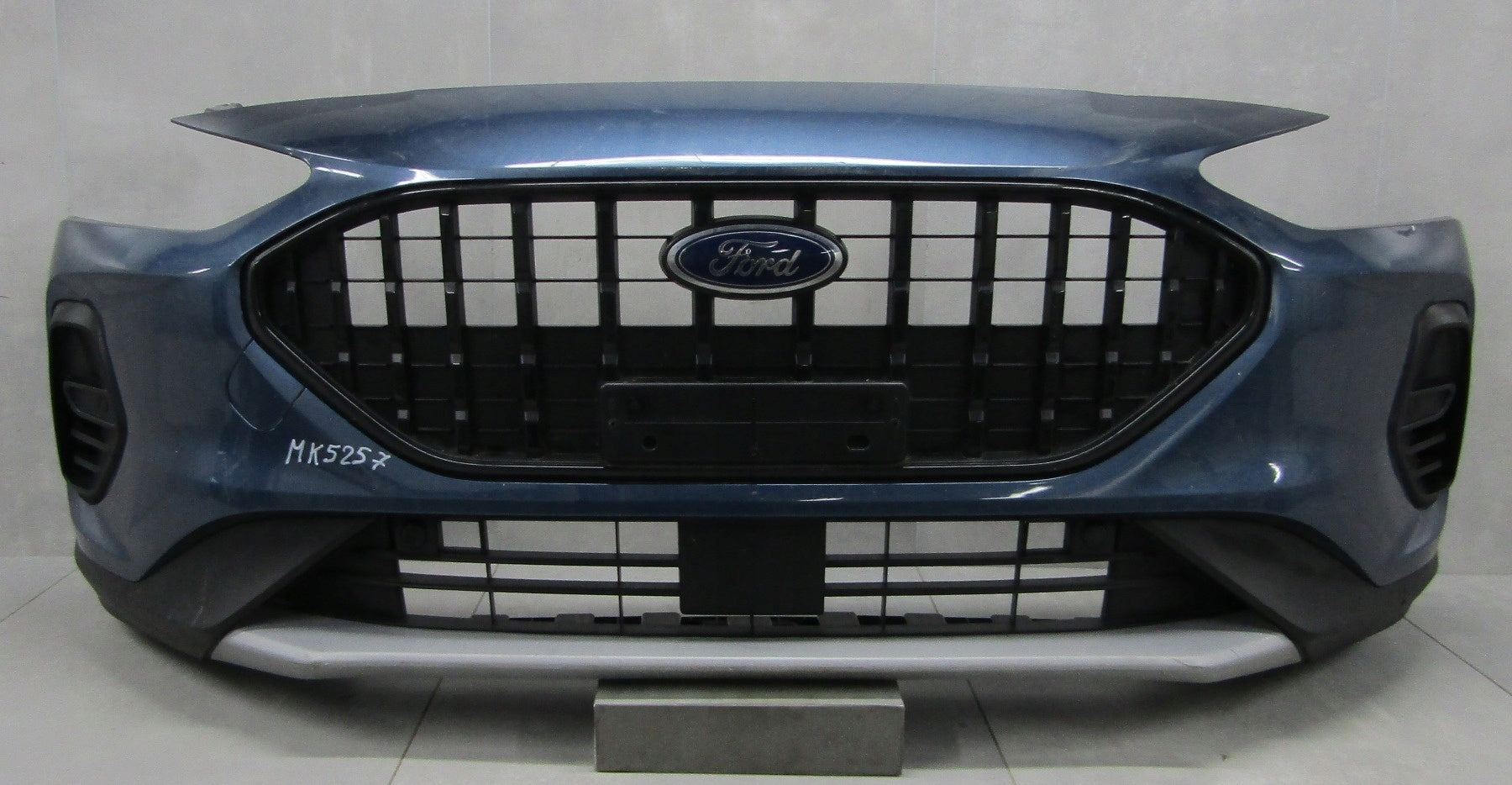 Ford Focus Mk4 IV Active Front Bumper 22- (+ 6PDC + Wiring Harness)