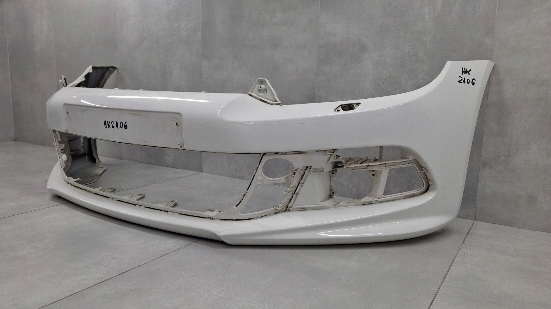 Front bumper for VW Scirocco 1K8 R-line 09-13 / with washer nozzles