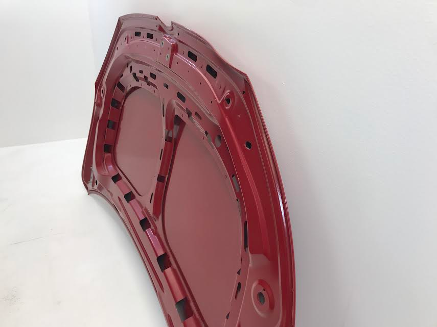 Volkswagen Touran, Caddy  2010 - 2015 Bonnet 1T0823155  ( with defect )