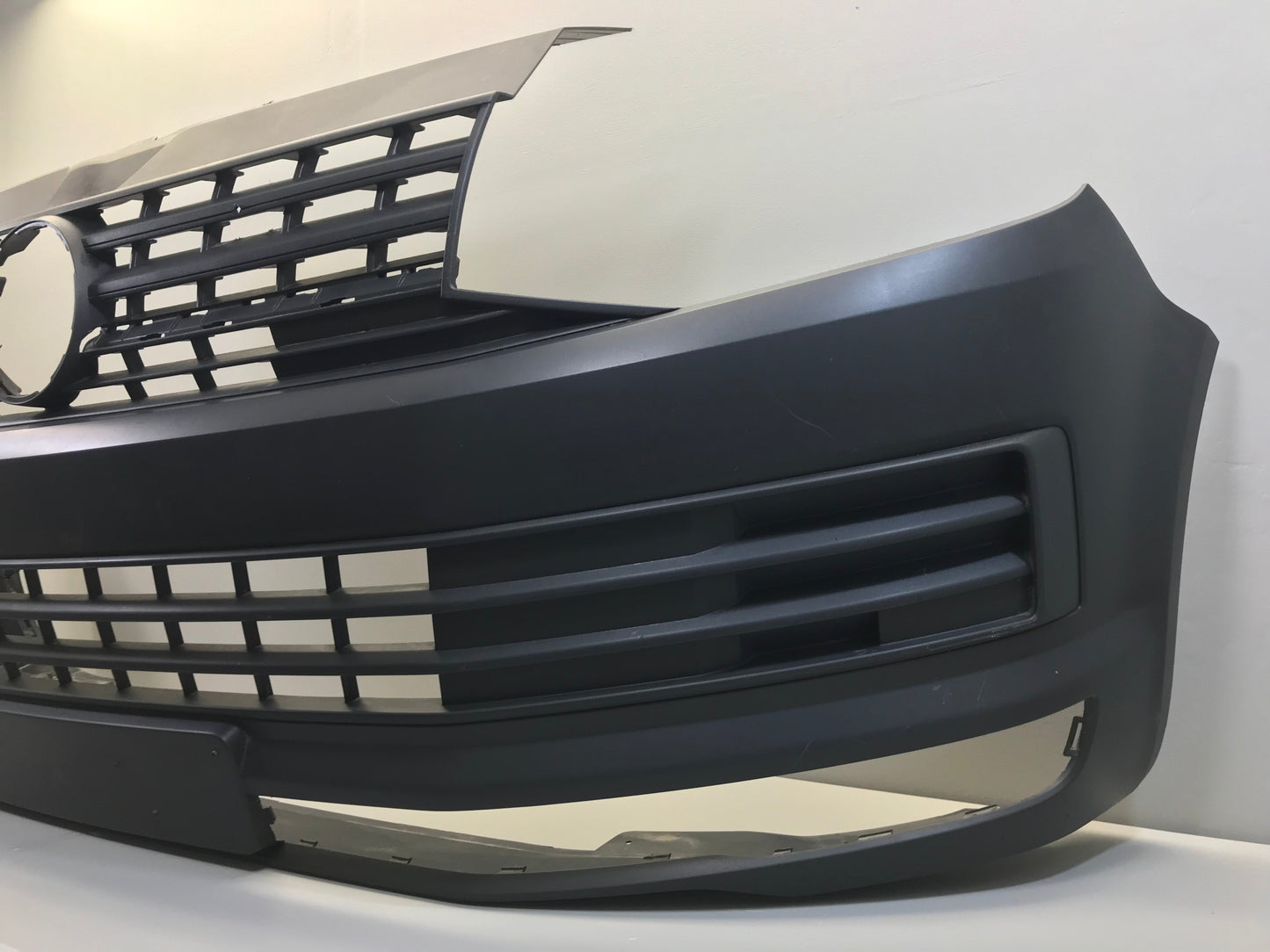 Volkswagen Transporter T6 2015- Front Bumper OEM: 7E0807221D
