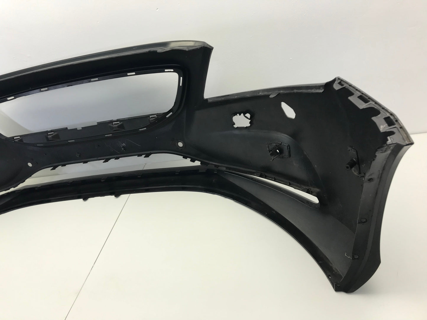Volvo V40 2012-2019 Front Bumper Used OEM: 31283732, BP8BB