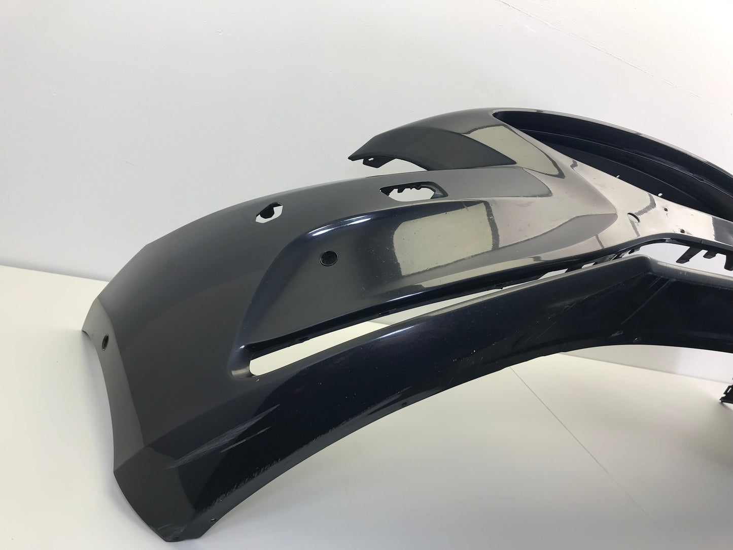 Volvo V40 2012-2019 Front Bumper Used OEM: 31283732, BP8BB