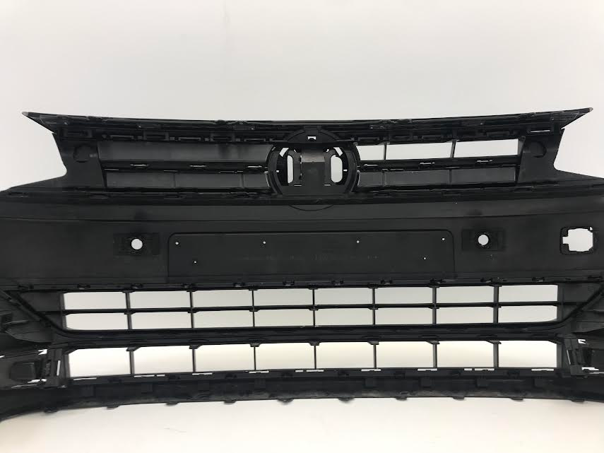 Volkswagen Polo H.B 2018-2021 Front Bumper Genuine Used OEM: 2G0807221